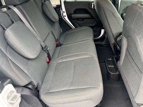 Used 2025 Jeep Wrangler Sahara w/ Safety Group image 15