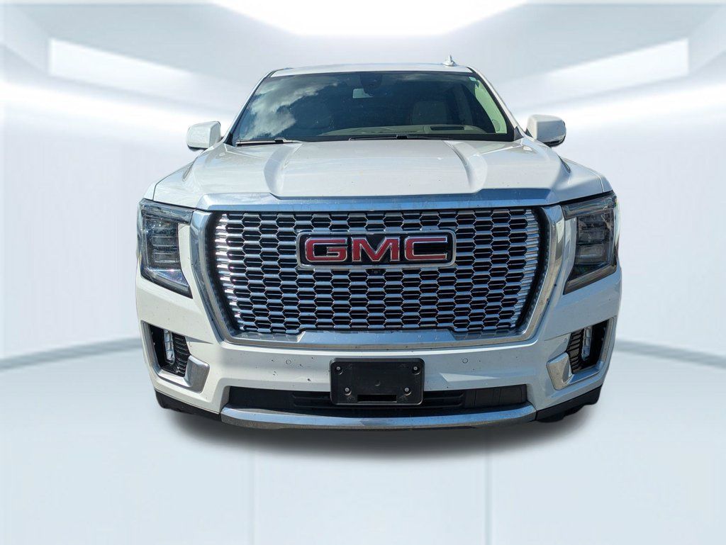 Used 2022 GMC Yukon Denali w/ Max Trailering Package AWD/4WD image 4