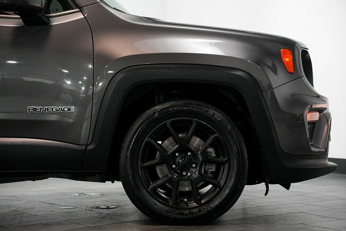 Used 2020 Jeep Renegade Altitude FWD image 9