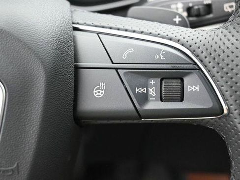 Used 2024 Audi Q5 2.0T Prestige w/ Prestige Package AWD/4WD image 18