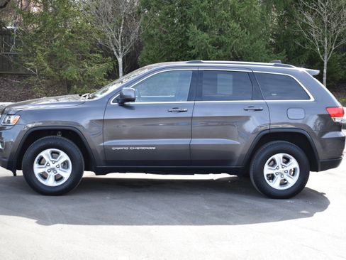 Used 2016 Jeep Grand Cherokee Laredo w/ Quick Order Package 23E image 26