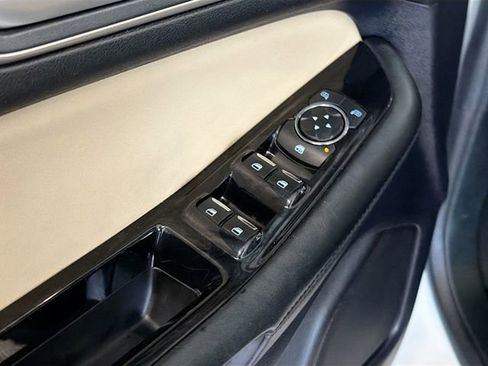 Used 2020 Ford Edge SEL w/ Convenience Package image 18