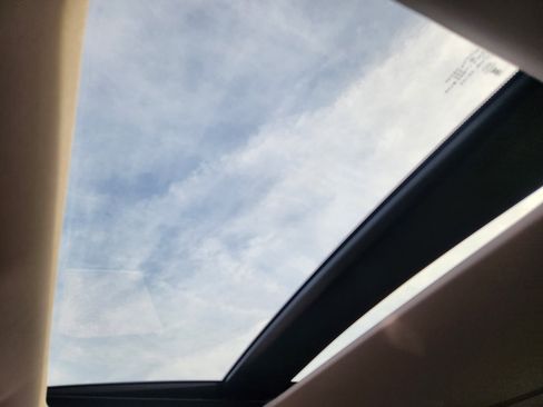 Used 2025 Mitsubishi Outlander SE image 18