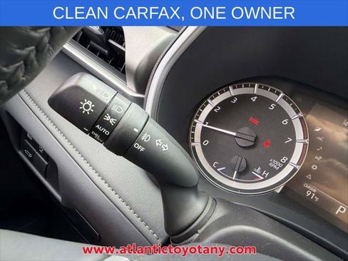 Certified 2025 Toyota Highlander XLE FWD image 28