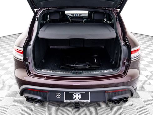 Certified 2024 Porsche Macan Turbo image 30