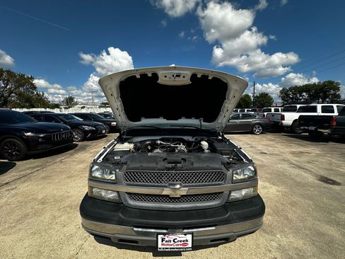 Used 2005 Chevrolet Silverado 1500 W/T image 12
