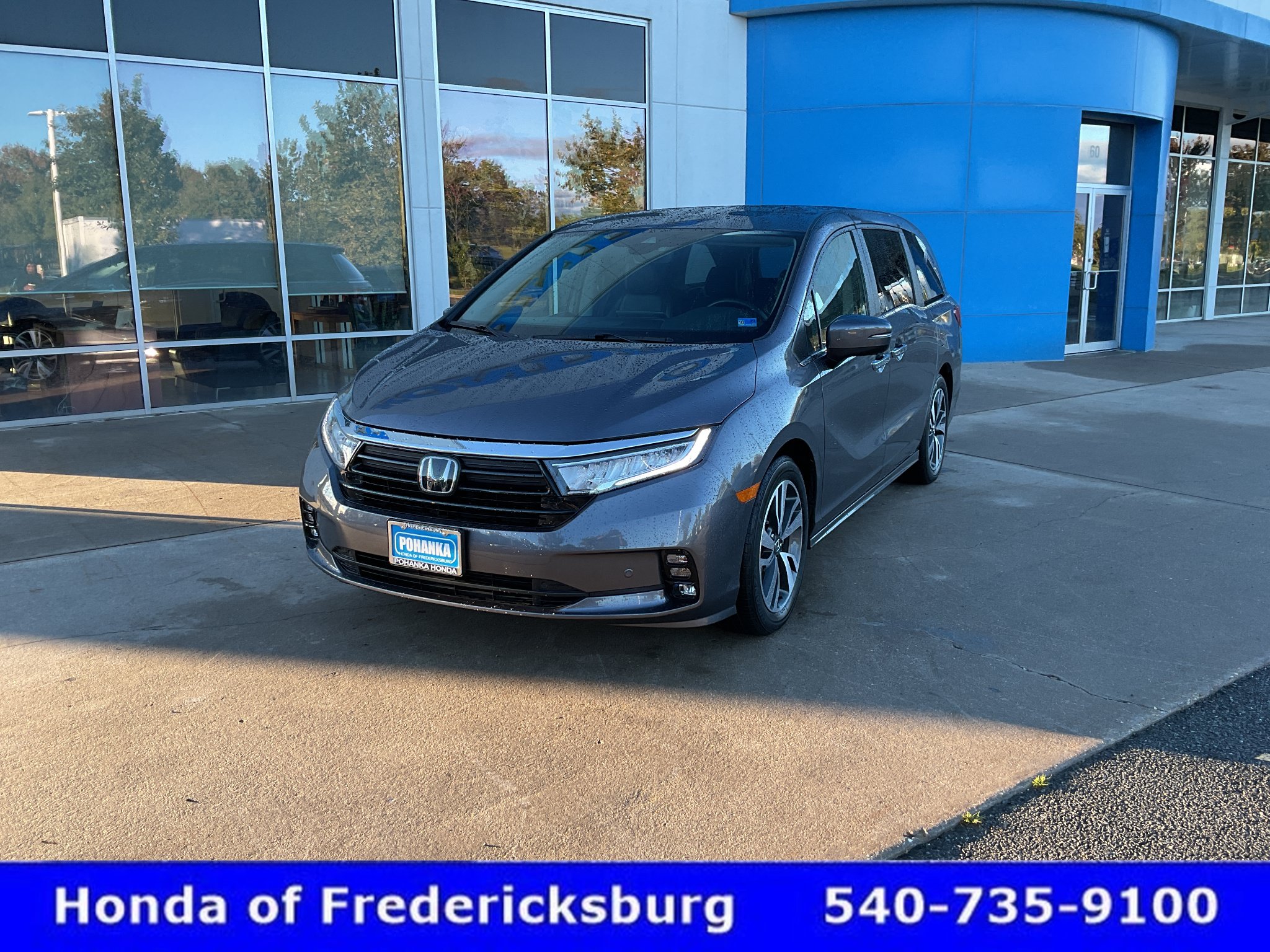 Certified 2022 Honda Odyssey Touring image 1