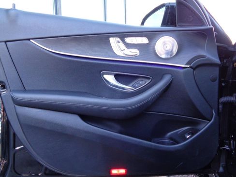 Used 2021 Mercedes-Benz E 450 4MATIC Sedan w/ Premium Package image 15