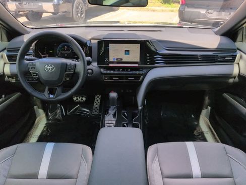 Certified 2026 Toyota Camry SE FWD image 14