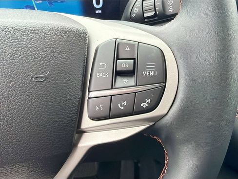 Used 2026 Ford Explorer Active w/ Active Comfort Package AWD/4WD image 13