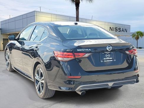 Used 2021 Nissan Sentra SR FWD image 4