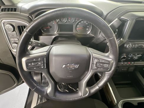 Used 2021 Chevrolet Silverado 1500 LT Trail Boss image 11