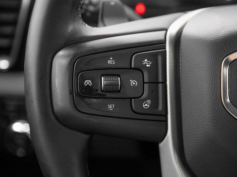 Used 2025 GMC Sierra 1500 Denali w/ Technology Package AWD/4WD image 25