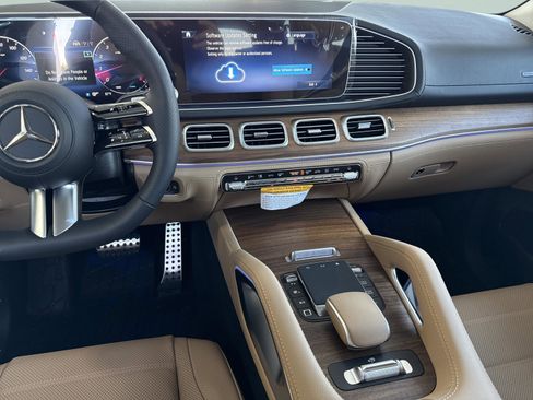 Certified 2026 Mercedes-Benz GLS 450 4MATIC image 46