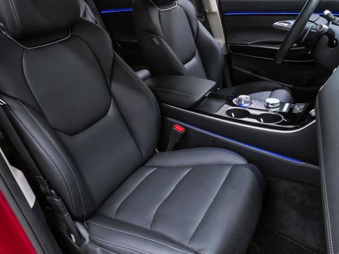 Certified 2026 Genesis GV70 2.5T AWD/4WD image 14