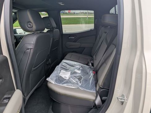 New 2026 Chevrolet Colorado ZR2 w/ Technology Package image 10