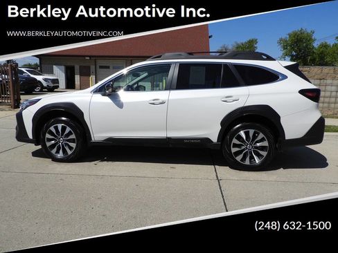 Used 2025 Subaru Outback Limited AWD/4WD image 1