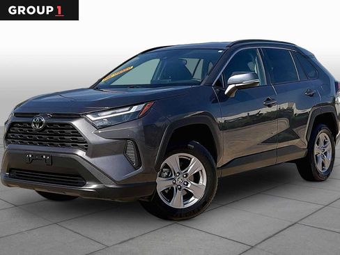 Used 2024 Toyota RAV4 XLE FWD image 1