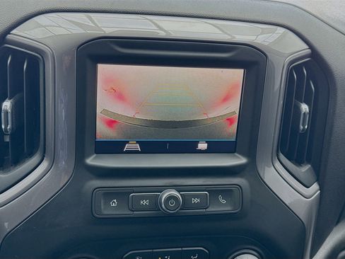 Used 2022 Chevrolet Silverado 1500 Custom image 10