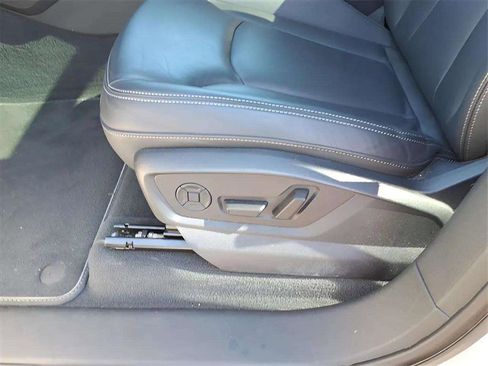 Used 2025 Audi Q7 3.0T Premium Plus image 7