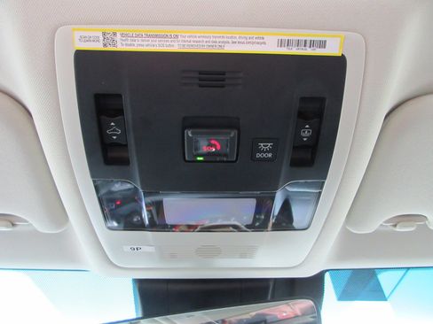 Used 2025 Lexus ES 350 w/ Premium Package image 18