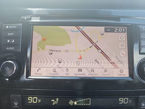 Used 2020 Nissan Rogue SL w/ Premium Package image 3