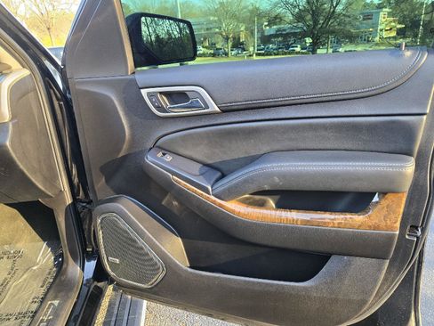 Used 2015 GMC Yukon Denali w/ Premium Package image 14