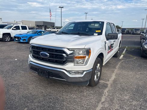 Used 2021 Ford F150 XLT w/ Equipment Group 301A Mid RWD image 3