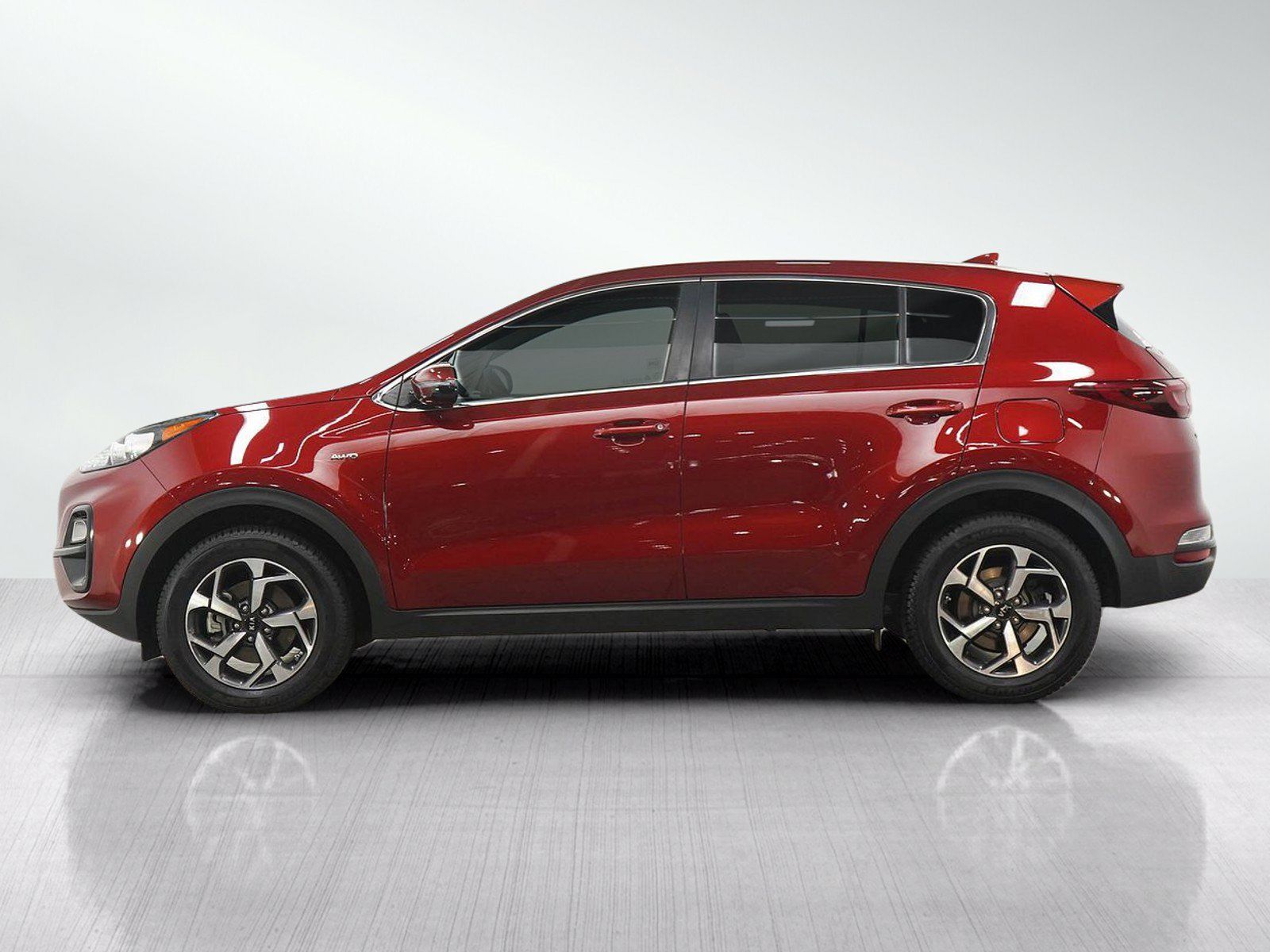 Used 2020 Kia Sportage LX w/ LX Popular Package AWD/4WD image 2