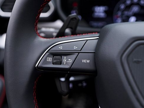 Used 2022 Lamborghini Urus image 61