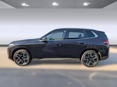 Used 2025 BMW X3 xDrive30i w/ Premium Package image 2