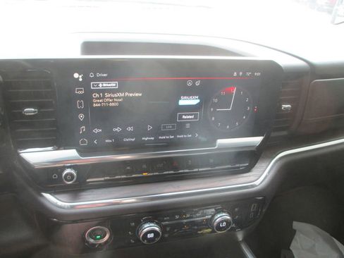 Used 2024 GMC Sierra 1500 SLT w/ SLT Premium Package image 26