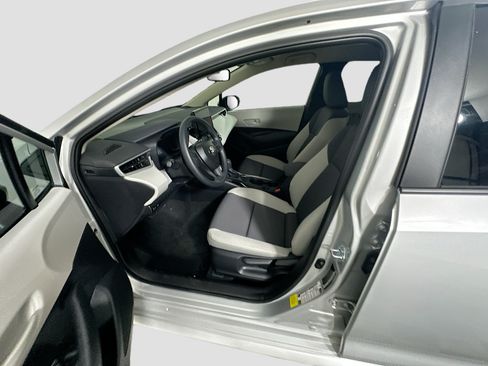 Used 2026 Toyota Corolla LE FWD image 13