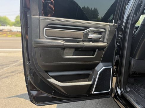 Used 2020 RAM 3500 Laramie w/ Night Edition AWD/4WD image 15