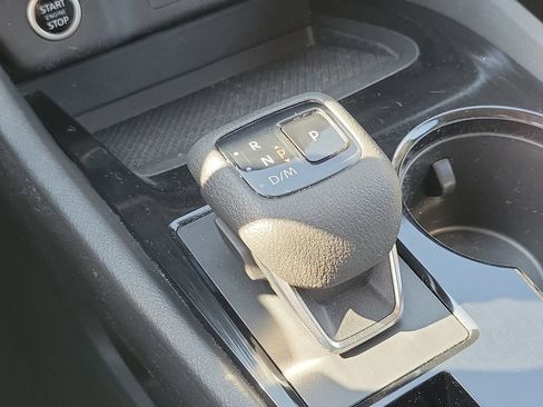 Used 2023 Nissan Rogue SV FWD image 21