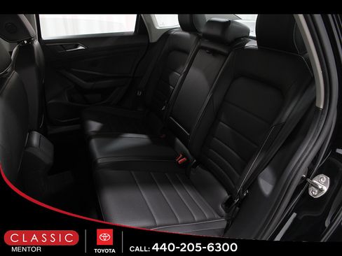 Used 2024 Volkswagen Jetta SE FWD image 17