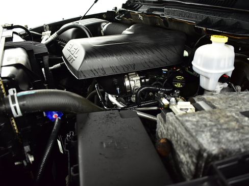 Used 2016 RAM 1500 Express AWD/4WD image 18