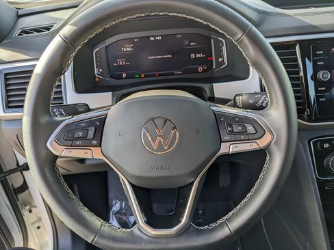 Used 2023 Volkswagen Atlas Cross Sport SE image 27