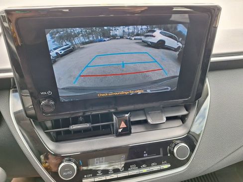 Used 2024 Toyota Corolla LE image 16