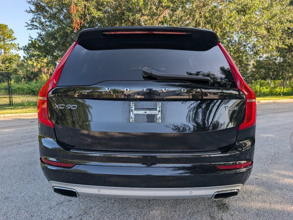 Used 2021 Volvo XC90 T6 Momentum w/ Climate Package AWD/4WD image 7