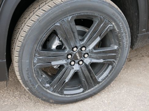 New 2026 GMC Acadia Elevation w/ Black Edition AWD/4WD image 9