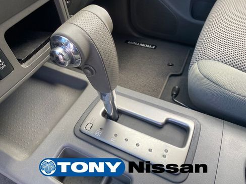 Used 2019 Nissan Frontier SV RWD image 17