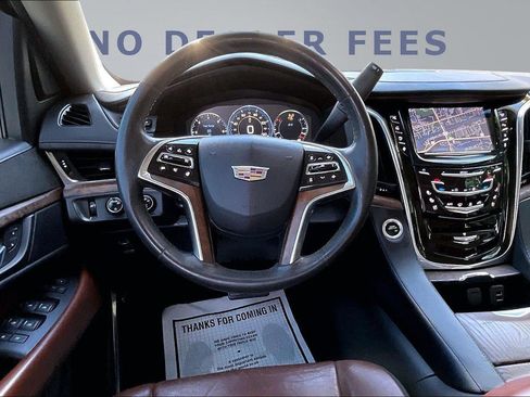 Used 2015 Cadillac Escalade Premium AWD/4WD image 8