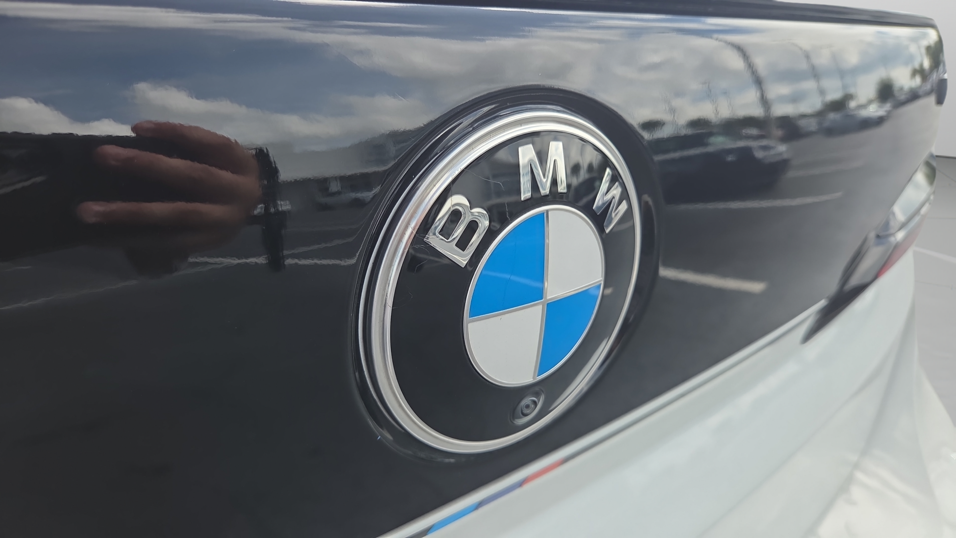 Certified 2024 BMW 740i w/ Premium Package 2 RWD image 14