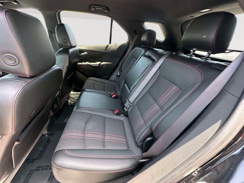 Used 2023 Chevrolet Equinox RS w/ LPO, Floor Liner Package FWD image 31