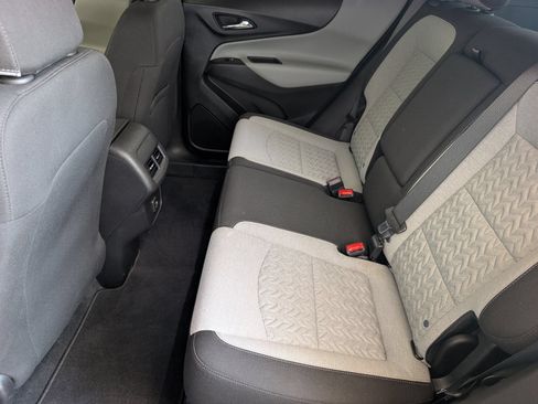 Used 2023 Chevrolet Equinox LS FWD image 17