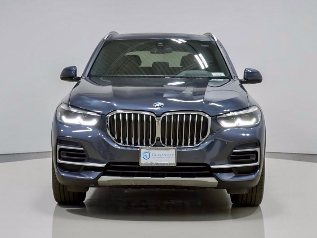 Used 2022 BMW X5 xDrive40i w/ Premium Package AWD/4WD image 3