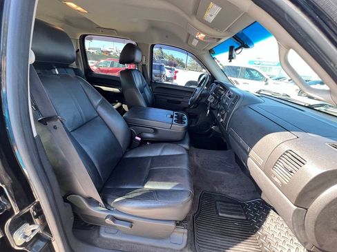 Used 2010 Chevrolet Silverado 1500 LT w/ Power Pack Plus AWD/4WD image 25