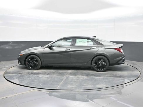 New 2026 Hyundai Elantra SEL Sport Premium image 5