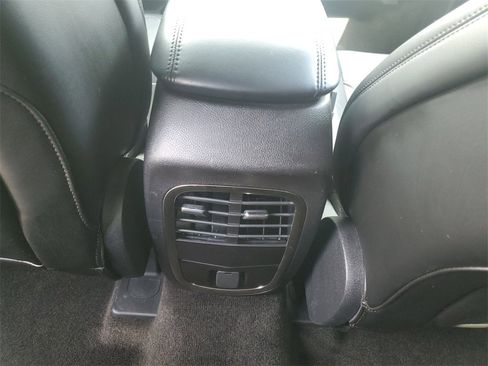 Used 2015 Lincoln MKC FWD w/ Equipment Group 101A Select image 14